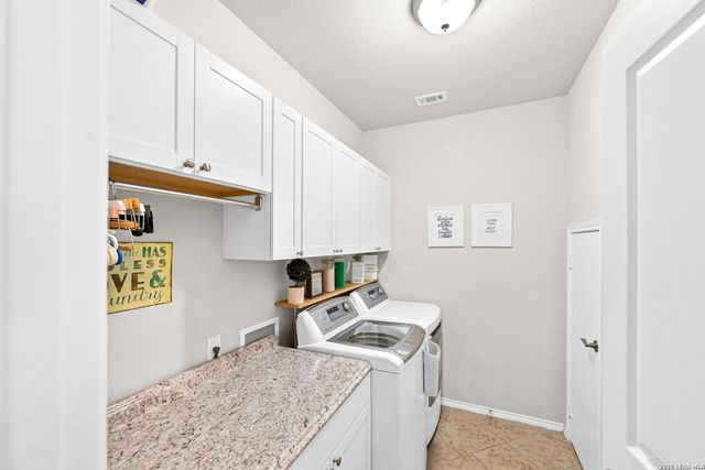 10707 Desert Rock, Helotes, TX 78023