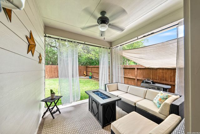 10707 Desert Rock, Helotes, TX 78023