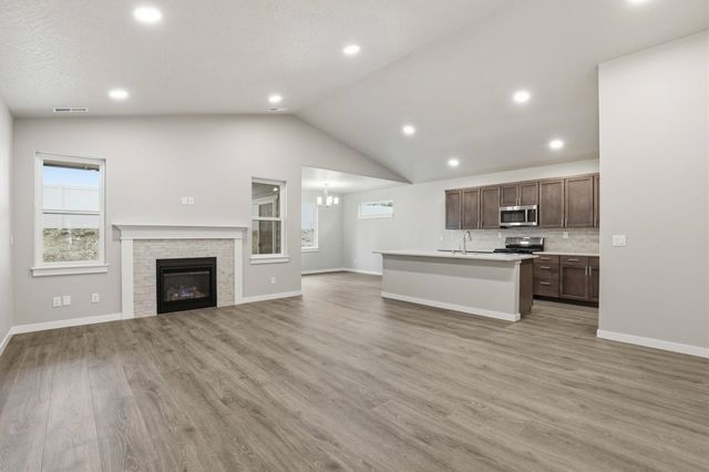 5341 N Sun Beam Ln, Spokane, WA 99217