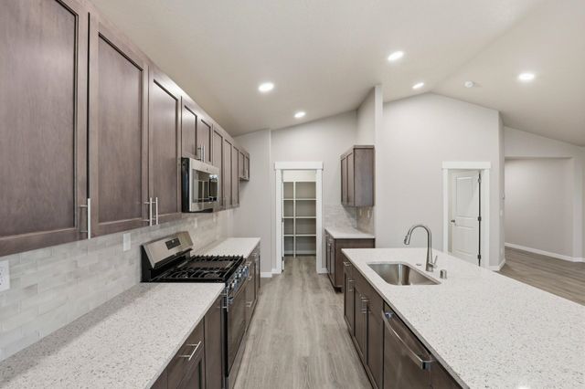 5341 N Sun Beam Ln, Spokane, WA 99217