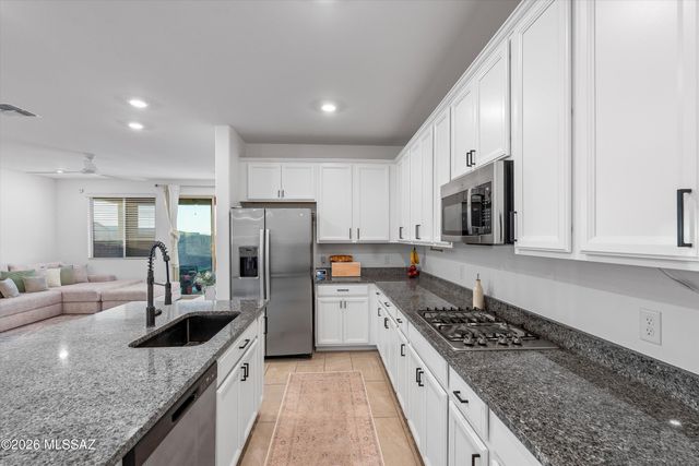 8166 S Soltero Mine Drive, Tucson, AZ 85747