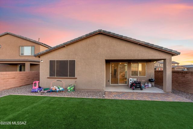 8166 S Soltero Mine Drive, Tucson, AZ 85747