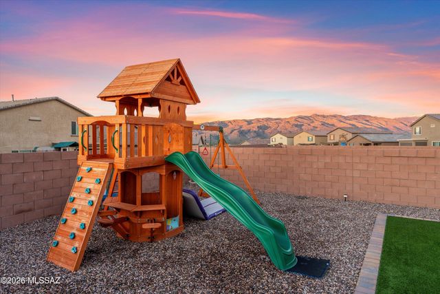 8166 S Soltero Mine Drive, Tucson, AZ 85747