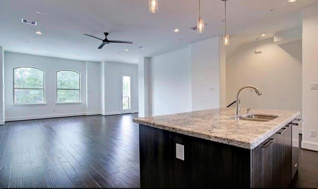 3912 Ennis Street, Houston, TX 77004