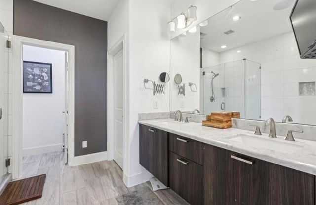 3912 Ennis Street, Houston, TX 77004