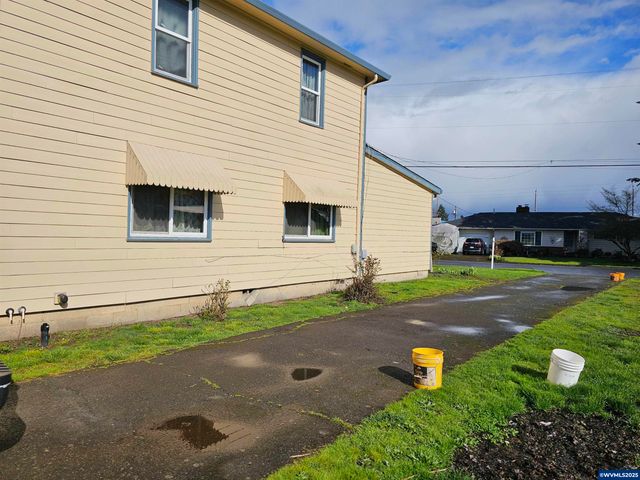 365 Bryan St, Woodburn, OR 97071