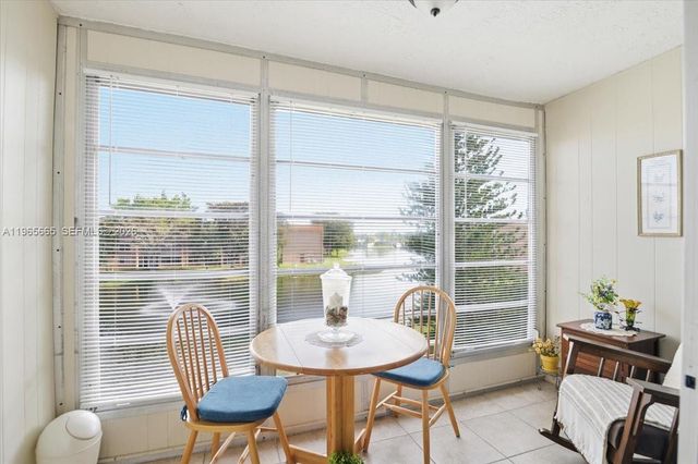 9850 Sunrise Lakes Blvd 305, Sunrise, FL 33322