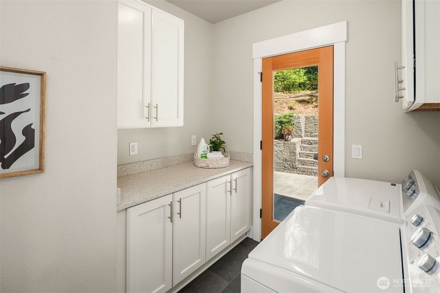 1090 218th Avenue NE, Sammamish, WA 98074