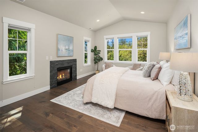 1090 218th Avenue NE, Sammamish, WA 98074