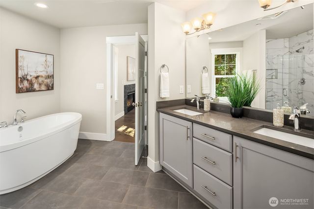 1090 218th Avenue NE, Sammamish, WA 98074