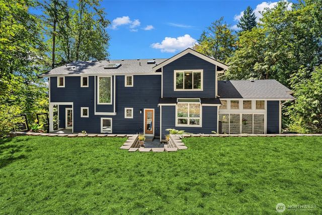 1090 218th Avenue NE, Sammamish, WA 98074