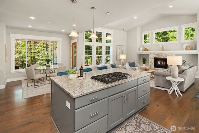 1090 218th Avenue NE, Sammamish, WA 98074