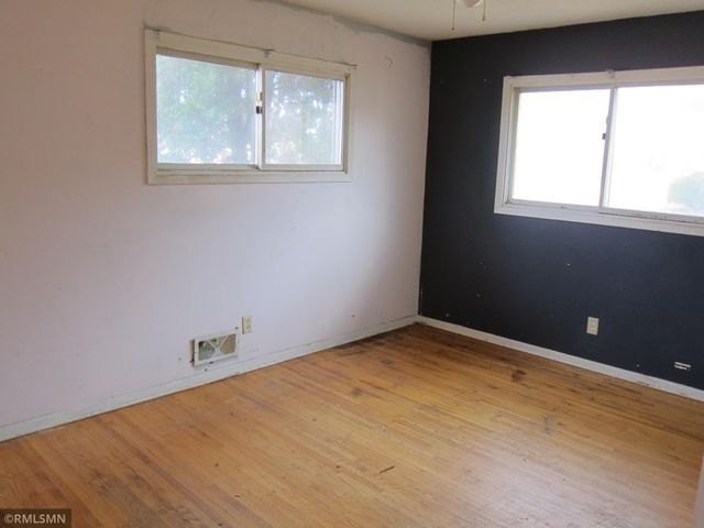 512 Central Avenue W, Saint Paul, MN 55103