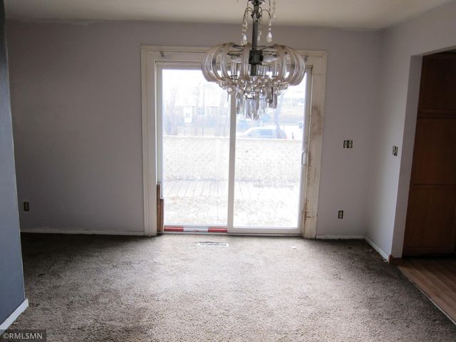 512 Central Avenue W, Saint Paul, MN 55103