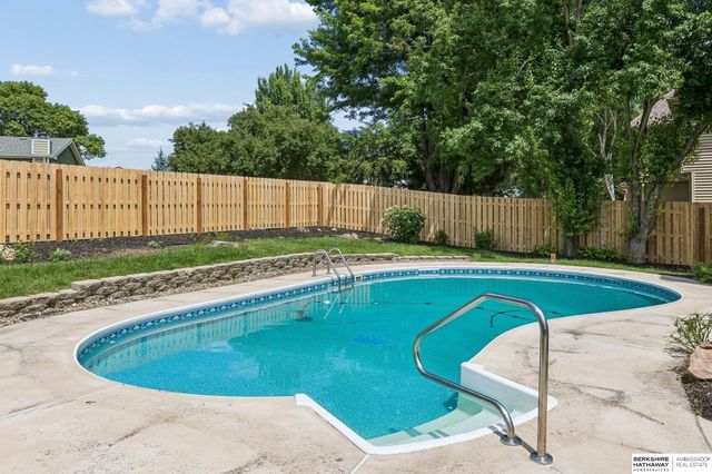 16230 Grover Street, Omaha, NE 68130