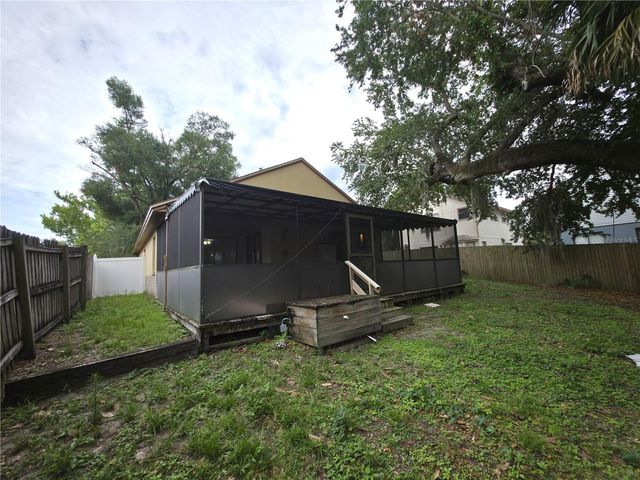2201 GRASMERE DRIVE, Apopka, FL 32703
