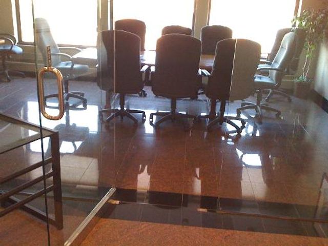 6650 N Northwest Highway, Chicago, IL 60631