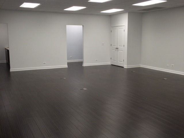 6650 N Northwest Highway, Chicago, IL 60631