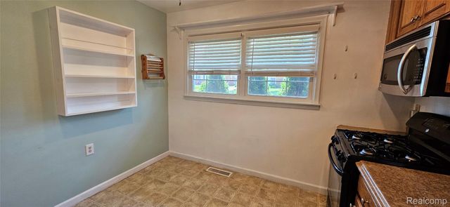 18159 Matthews Street, Riverview, MI 48193