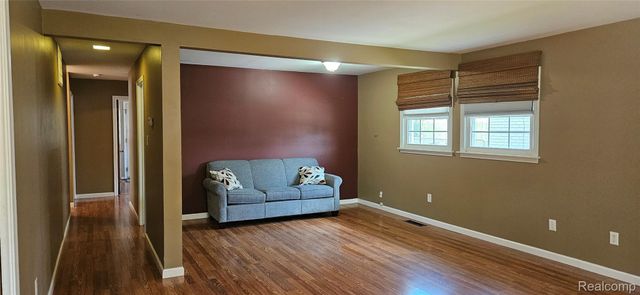 18159 Matthews Street, Riverview, MI 48193