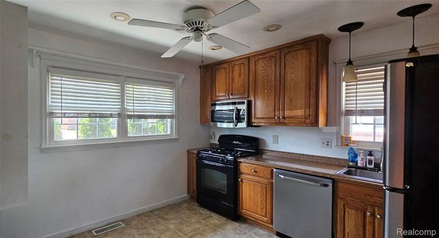 18159 Matthews Street, Riverview, MI 48193