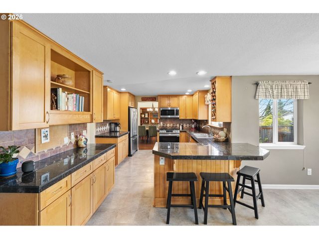 13270 PRINCETON Ct, Lake Oswego, OR 97035