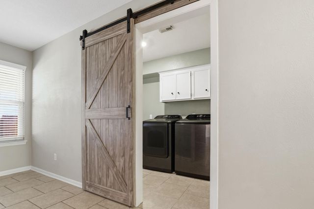 12107 Moorcreek Drive, Houston, TX 77070