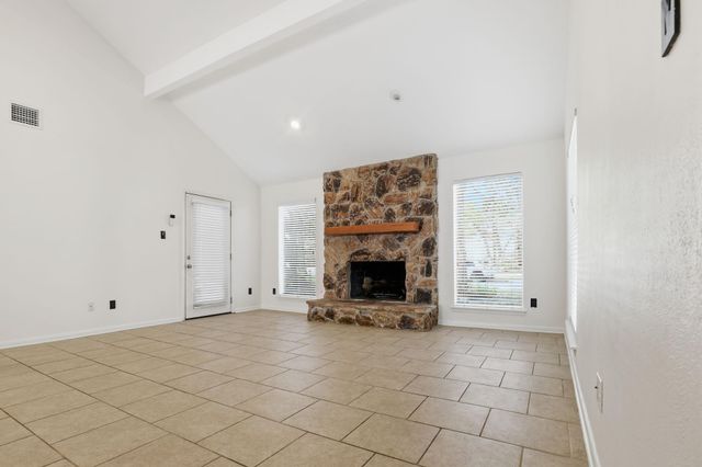 12107 Moorcreek Drive, Houston, TX 77070