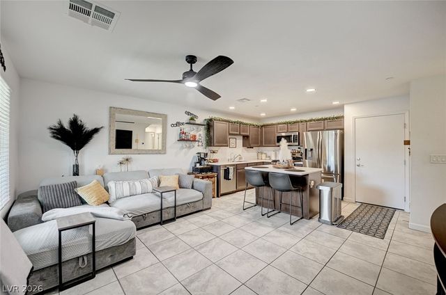759 Pickled Pepper Place, Henderson, NV 89011