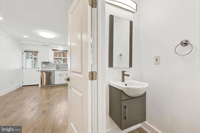 1632 S CLARION ST, Philadelphia, PA 19148