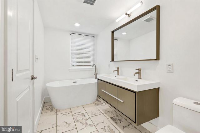 1632 S CLARION ST, Philadelphia, PA 19148