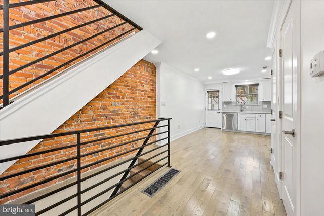 1632 S CLARION ST, Philadelphia, PA 19148