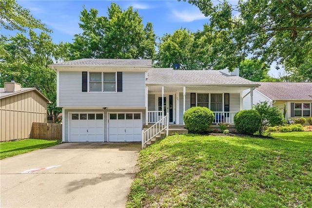 521 Airway Lane, Belton, MO 64012