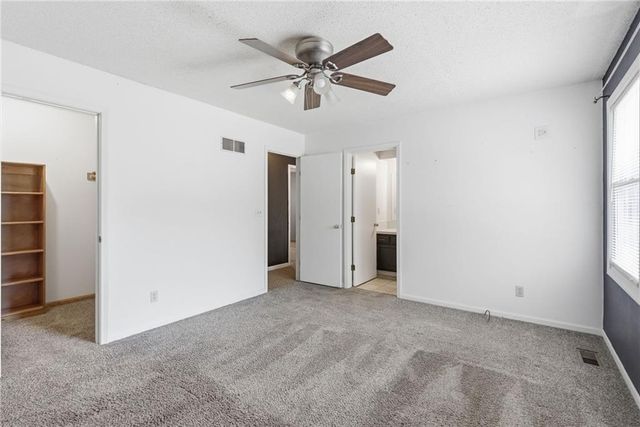 521 Airway Lane, Belton, MO 64012