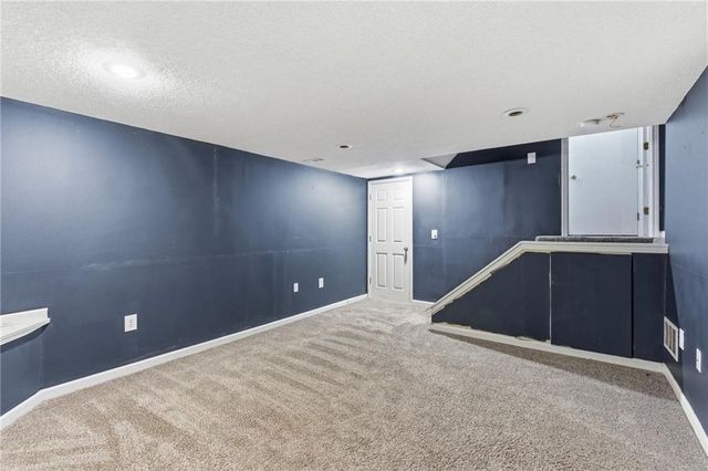 521 Airway Lane, Belton, MO 64012