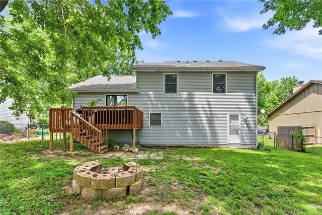 521 Airway Lane, Belton, MO 64012