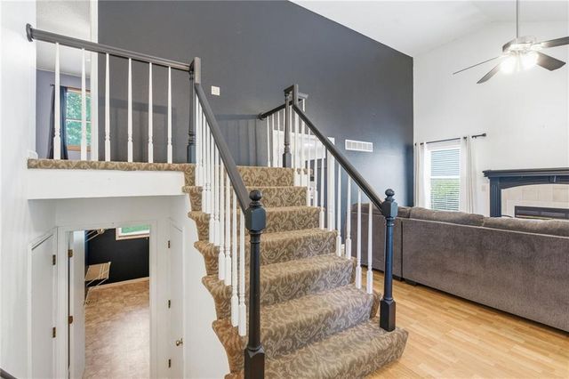 521 Airway Lane, Belton, MO 64012