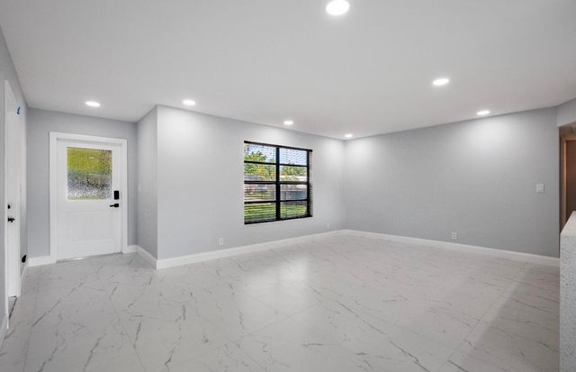 1661 NW 1st Avenue, Pompano Beach, FL 33060