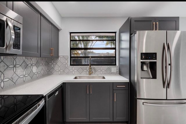1661 NW 1st Avenue, Pompano Beach, FL 33060