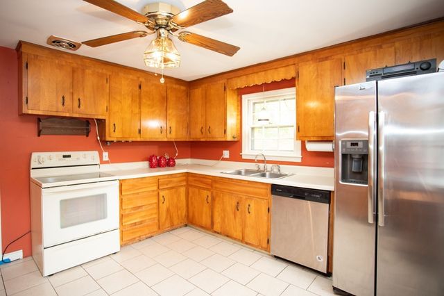 1093 Wachusett St, Holden, MA 01520