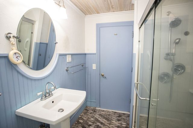 1093 Wachusett St, Holden, MA 01520