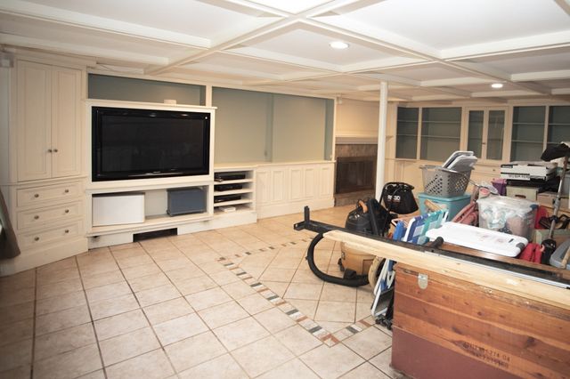 1093 Wachusett St, Holden, MA 01520