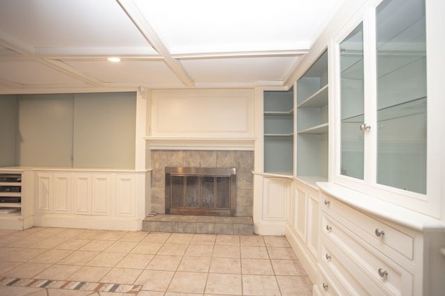 1093 Wachusett St, Holden, MA 01520
