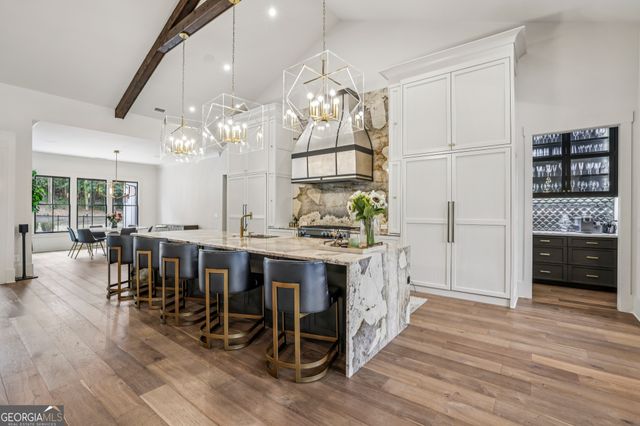 6055 Riverside Drive, Atlanta, GA 30328