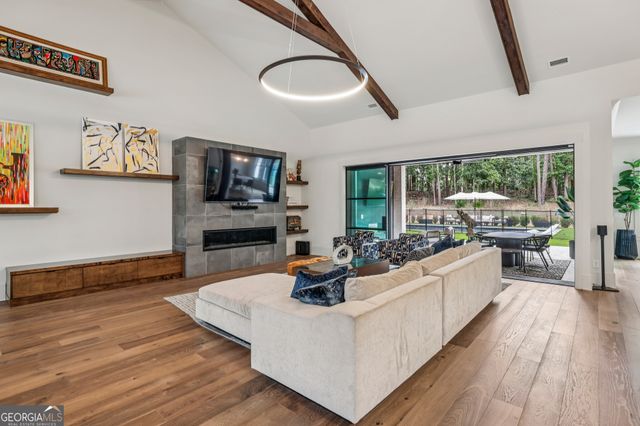 6055 Riverside Drive, Atlanta, GA 30328