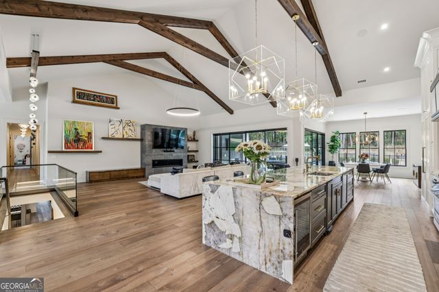 6055 Riverside Drive, Atlanta, GA 30328