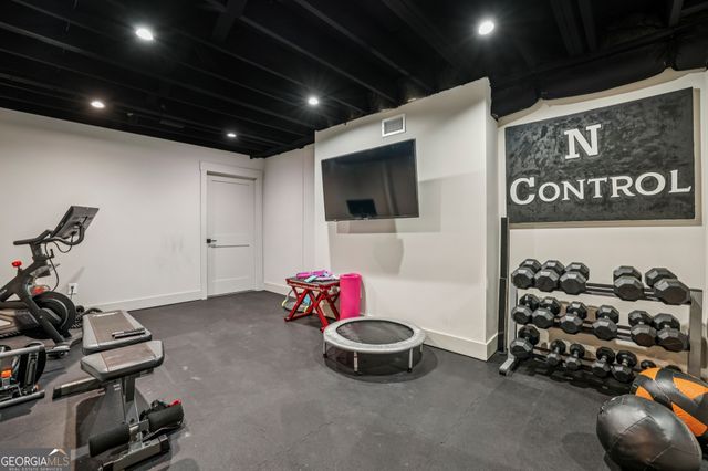 6055 Riverside Drive, Atlanta, GA 30328