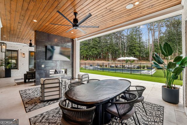 6055 Riverside Drive, Atlanta, GA 30328