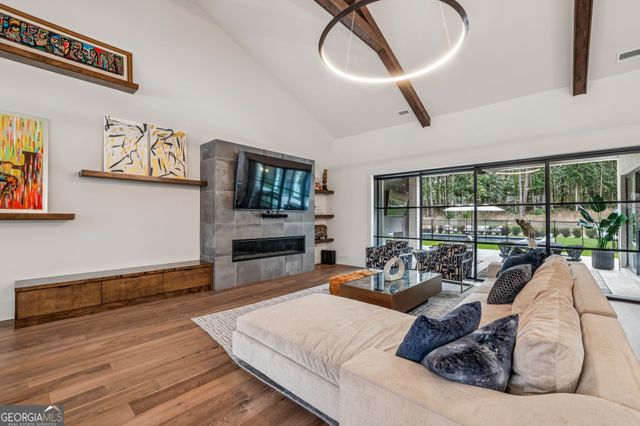 6055 Riverside Drive, Atlanta, GA 30328