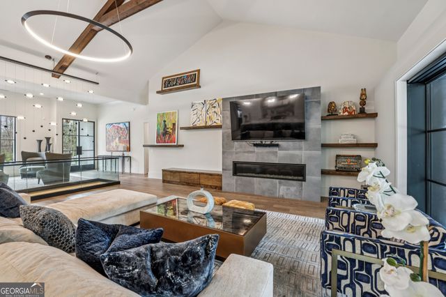 6055 Riverside Drive, Atlanta, GA 30328